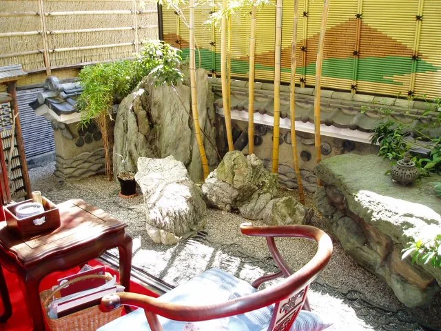 坪庭と吉野川上流の奇石