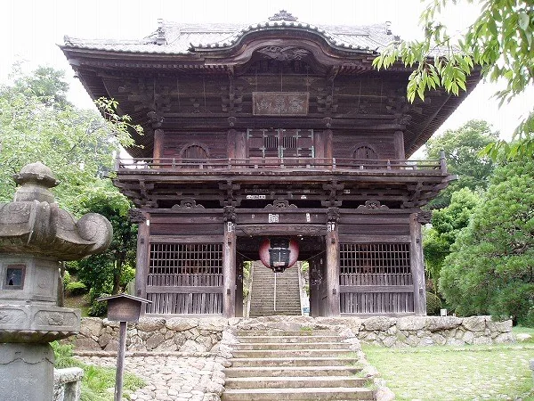聖天院の山門